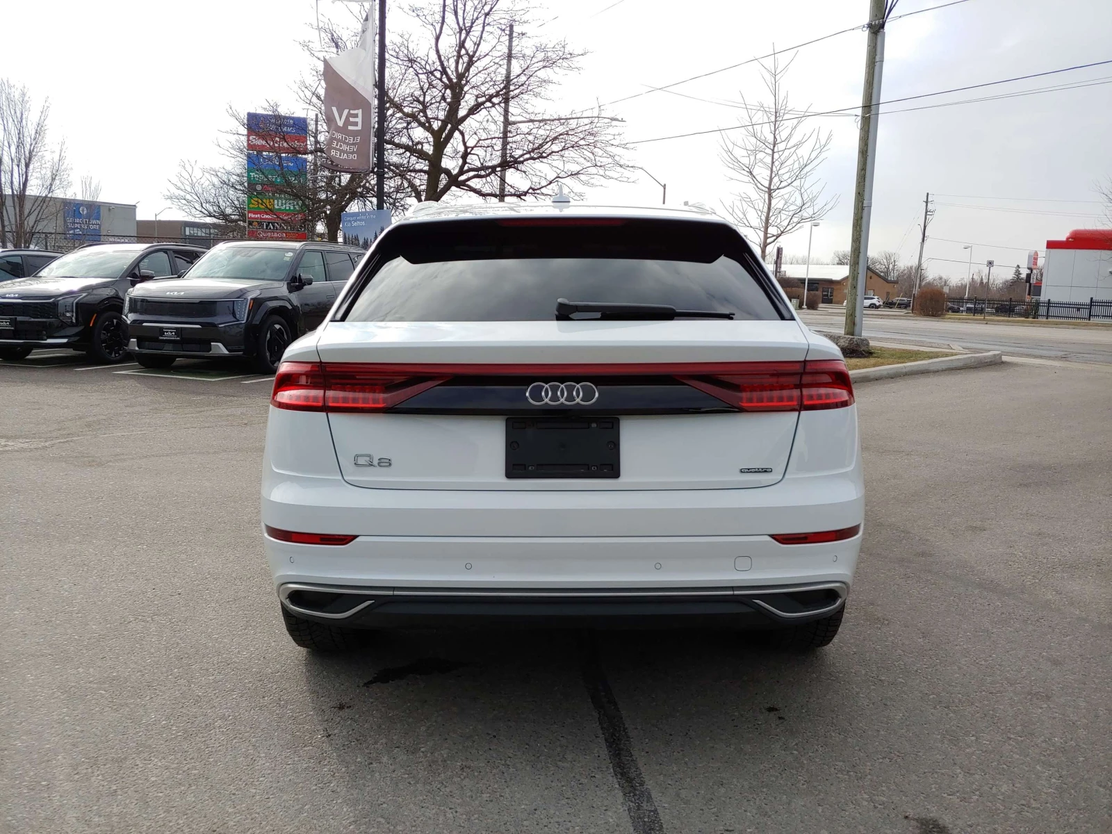 Audi Q8 Progressiv 3.0L | PANO | NAV | 79K KM ЦЕНА ДО БГ, снимка 6 - Автомобили и джипове - 54819899