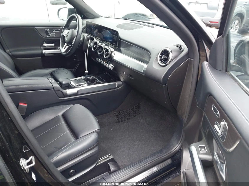Mercedes-Benz GLB 2.0l 250 4Matic, снимка 5 - Автомобили и джипове - 54860215