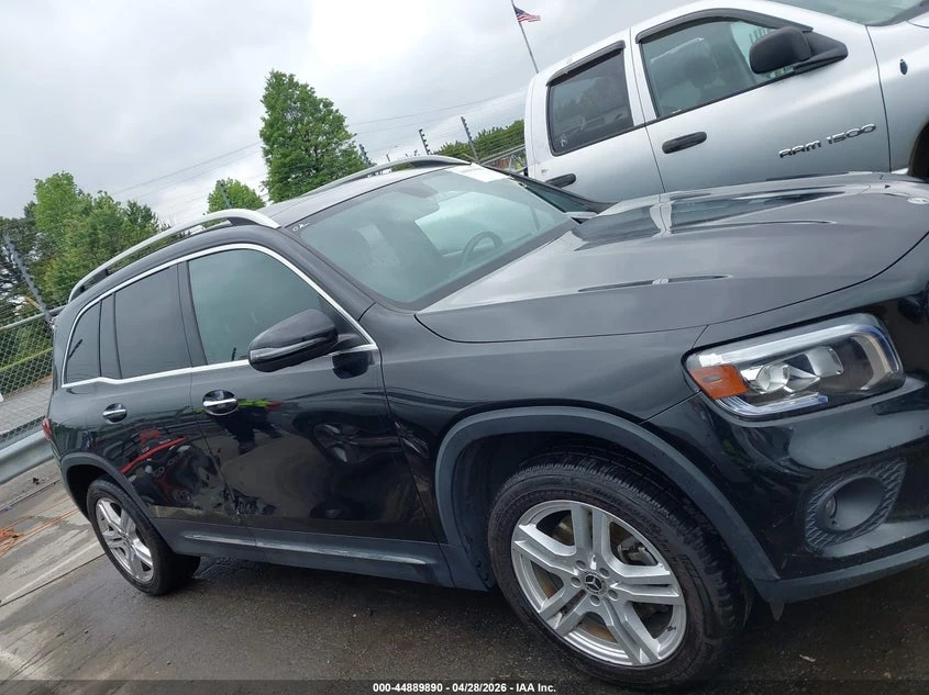 Mercedes-Benz GLB 2.0l 250 4Matic, снимка 13 - Автомобили и джипове - 54860215