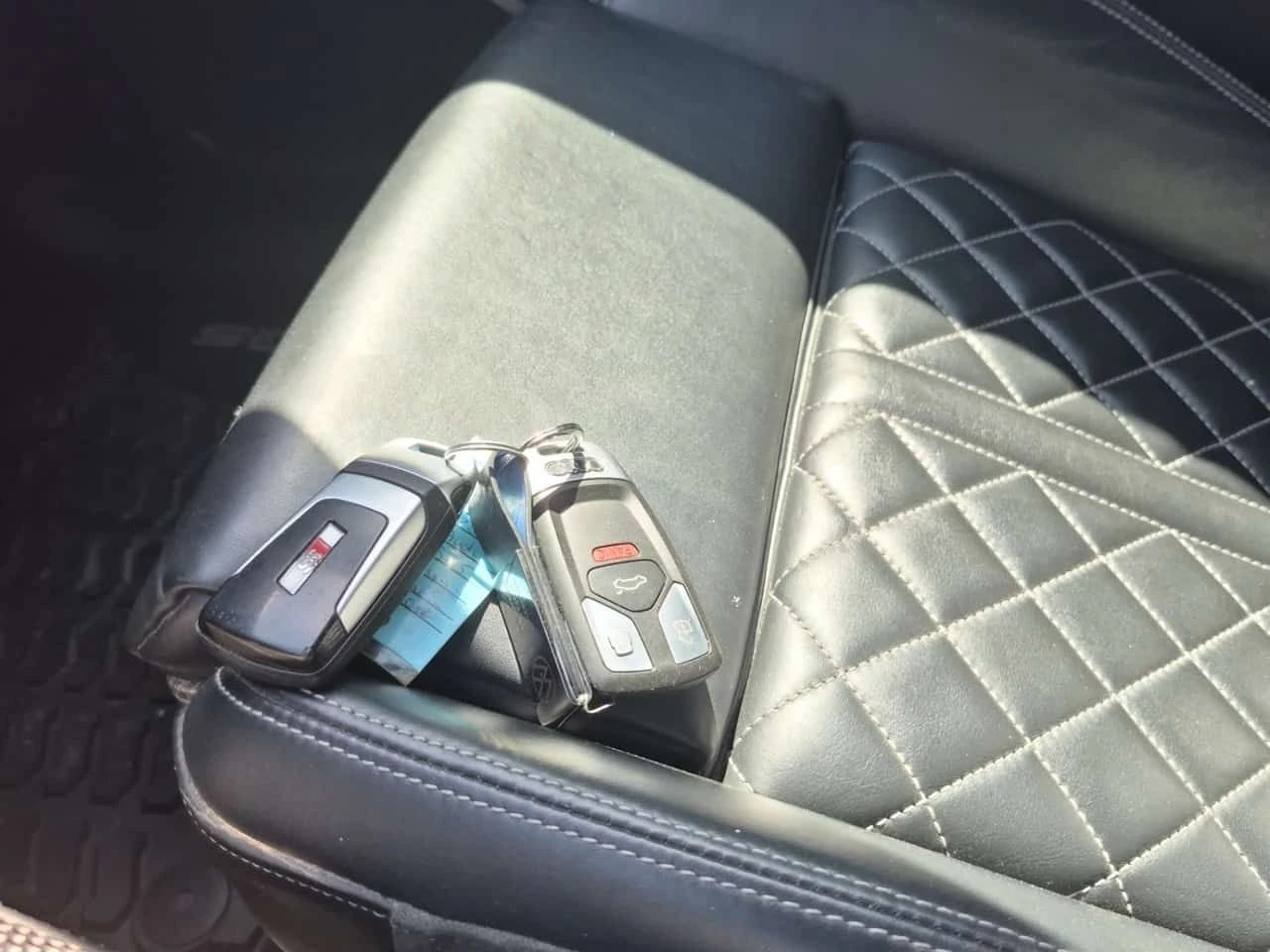 Audi SQ5 PROGRESSIV/ПОДГРЕВ/ПАНО/2 КЛЮЧА/CARFAX /, снимка 7 - Автомобили и джипове - 54904697