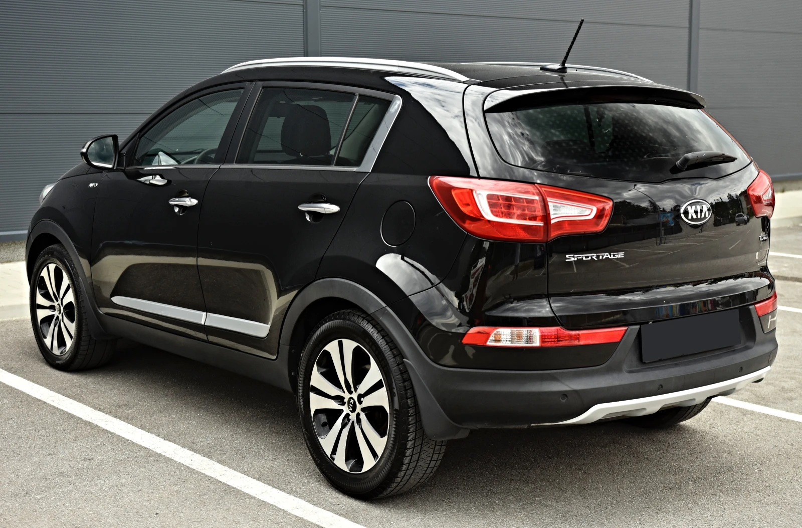Kia Sportage  2.0CRDI 4x4/NAVI/З.КАМЕРА/ЛЕТИ.ДЖ/ДВ.ПАНОРАМА/, снимка 6 - Автомобили и джипове - 55190441