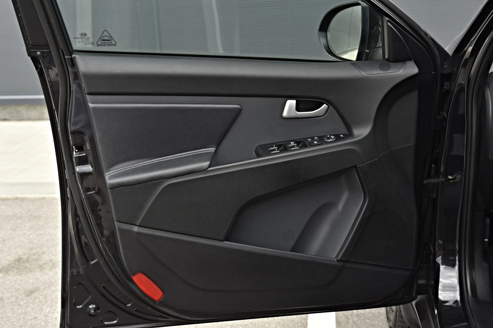 Kia Sportage  2.0CRDI 4x4/NAVI/З.КАМЕРА/ЛЕТИ.ДЖ/ДВ.ПАНОРАМА/, снимка 9 - Автомобили и джипове - 55190441