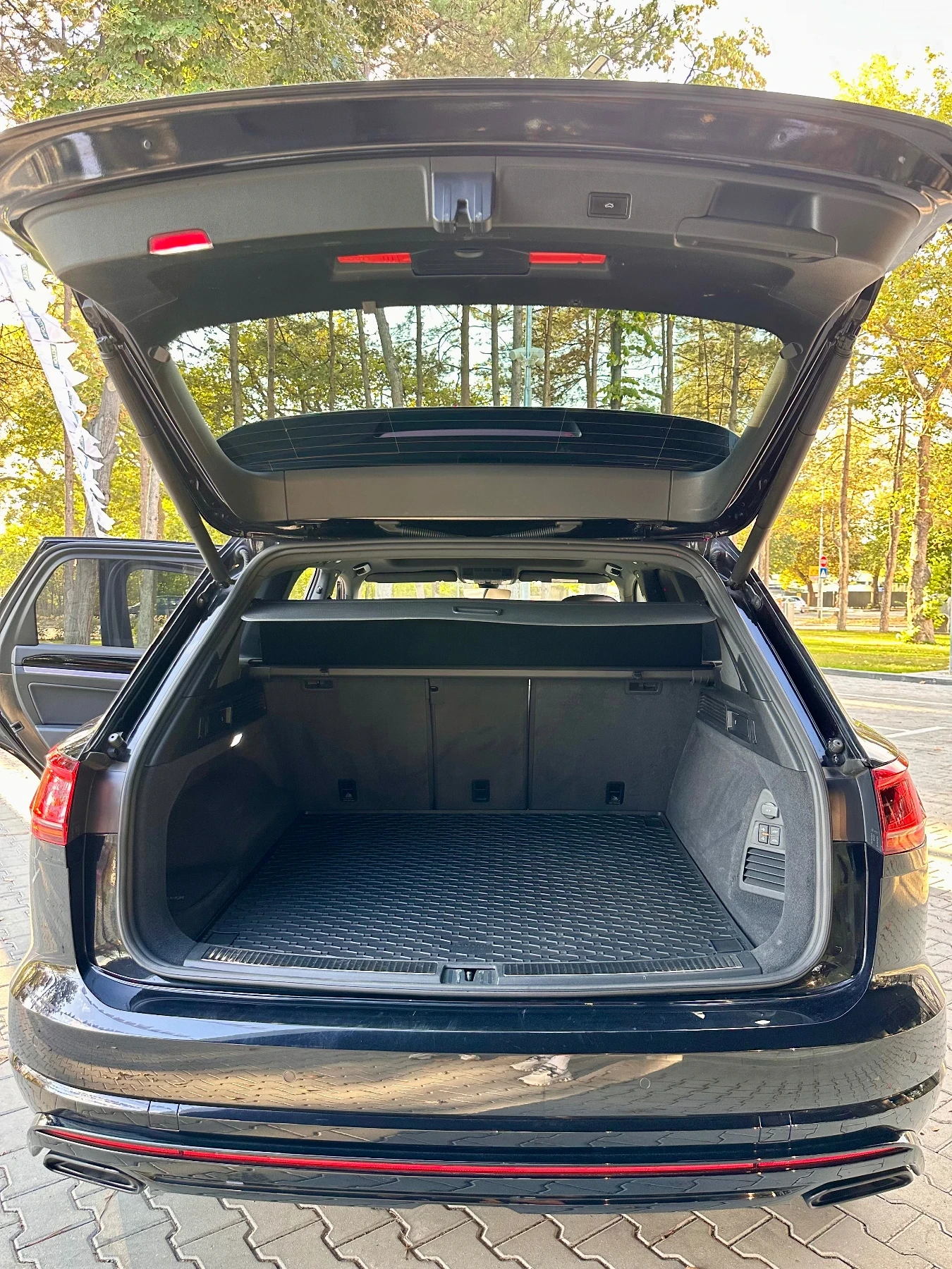 VW Touareg R-Line , Black-Black , Full Max | Mobile.bg � ����������� 9