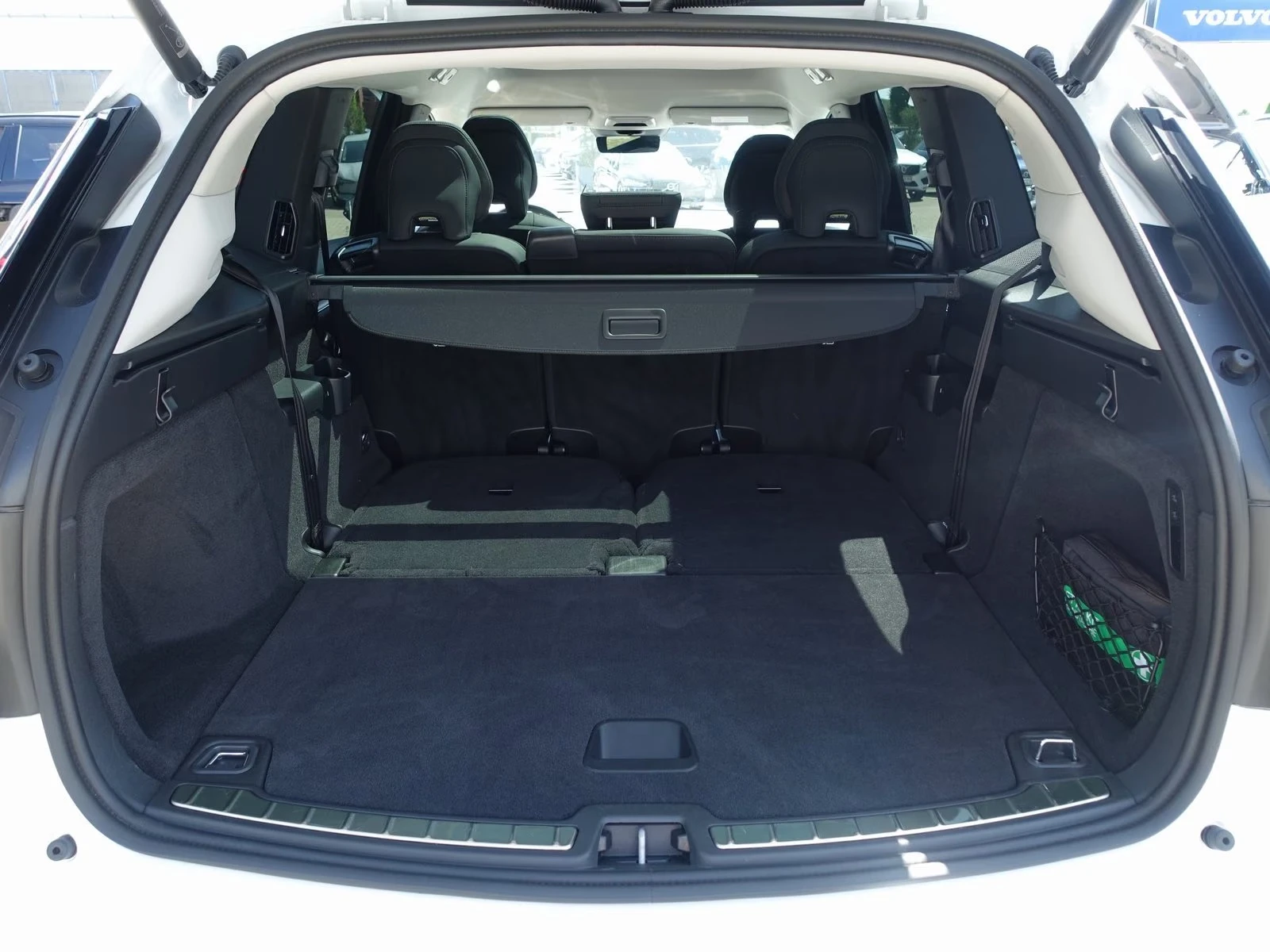 Volvo EX90 Twin Motor Executive Edition 7seats, снимка 17 - Автомобили и джипове - 56211224
