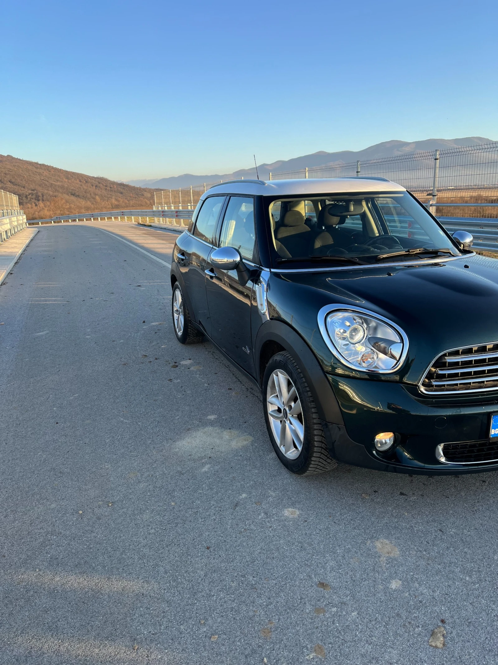 Mini Countryman COOPER D ALL4, снимка 3 - Автомобили и джипове - 56395227