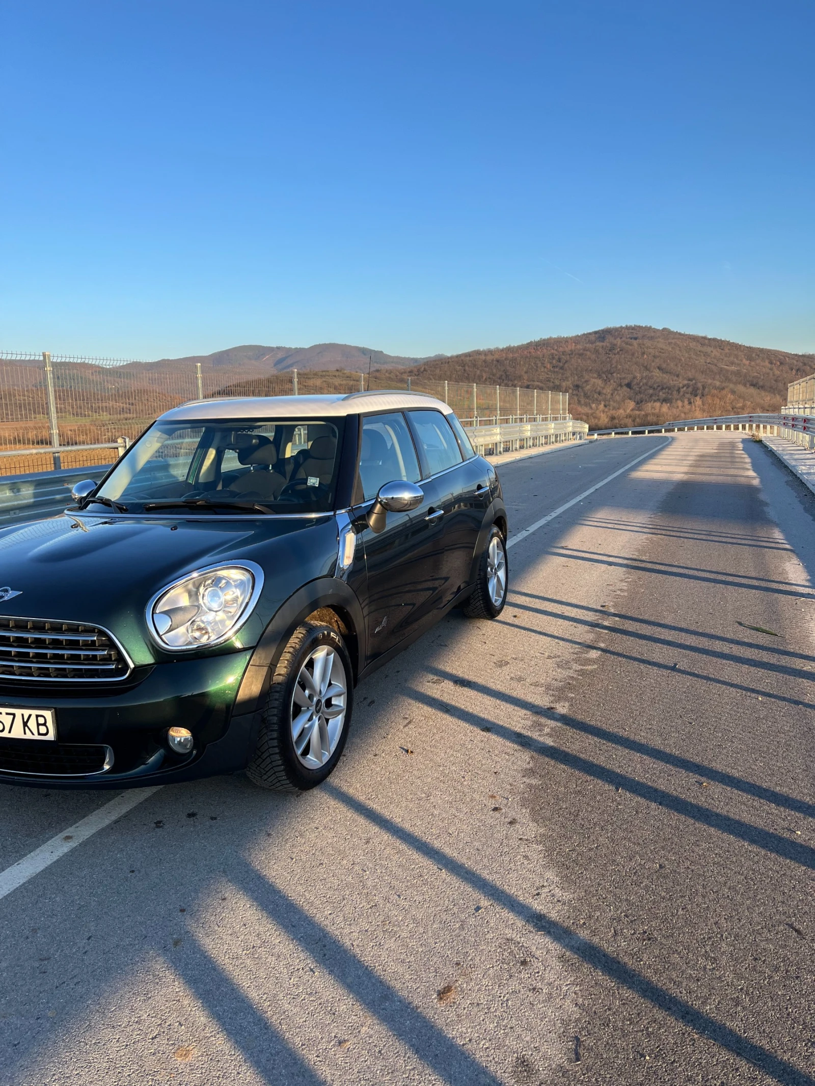 Mini Countryman COOPER D ALL4, снимка 2 - Автомобили и джипове - 56395227
