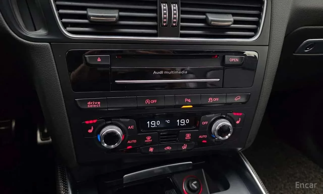 Audi SQ5 * 3.0 TDI Quattro * , снимка 15 - Автомобили и джипове - 56615218