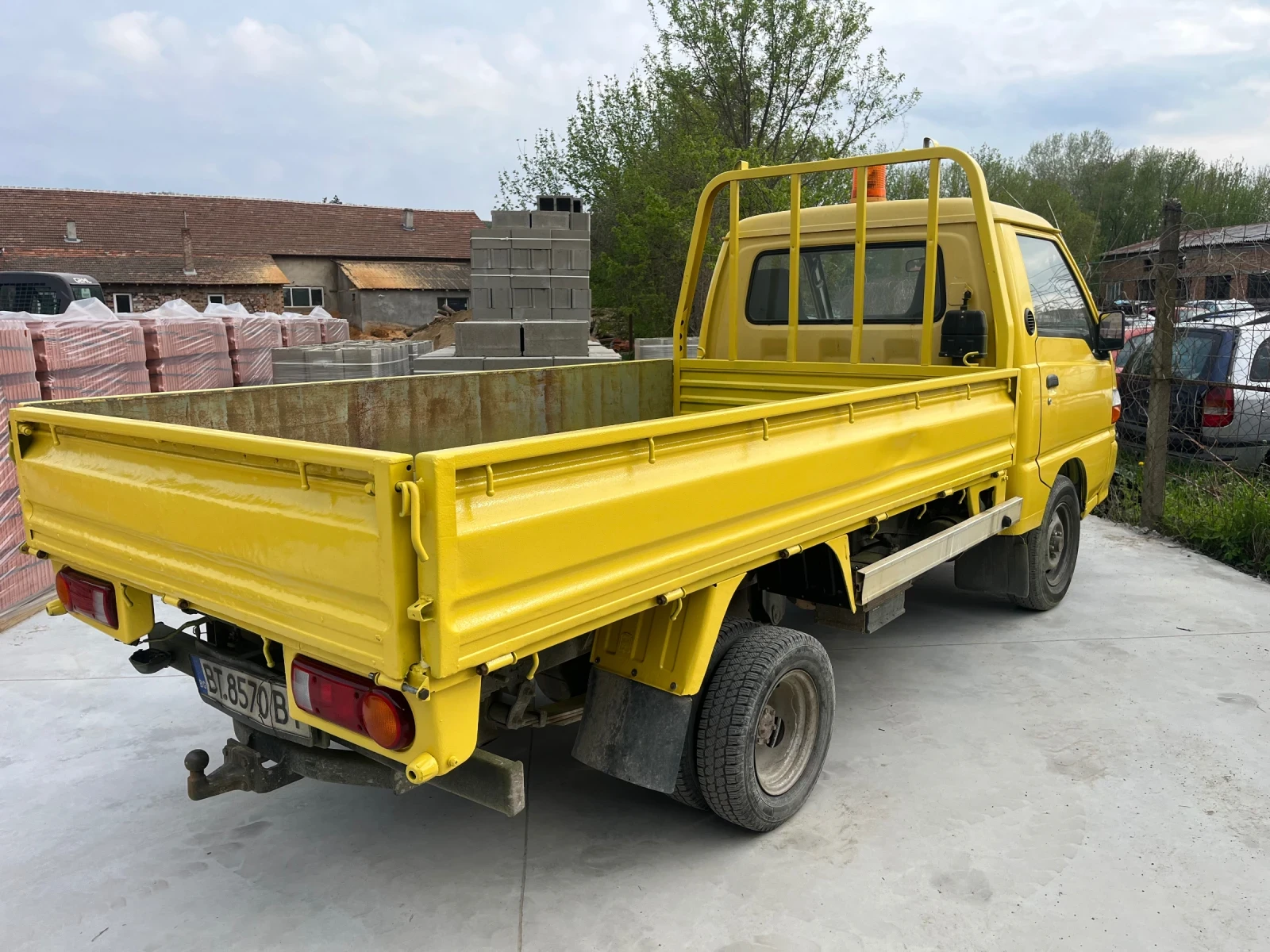 Hyundai H1 2500 - изображение 3