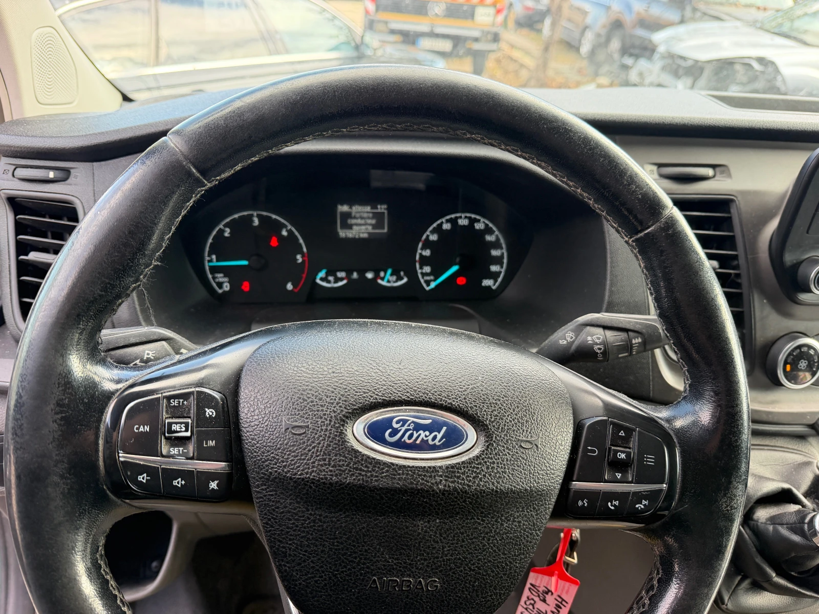 Ford Transit Custom 2.0д Швейцария, снимка 9 - Бусове и автобуси - 56536484