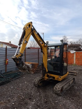 Багер Caterpillar 302.7D, снимка 6