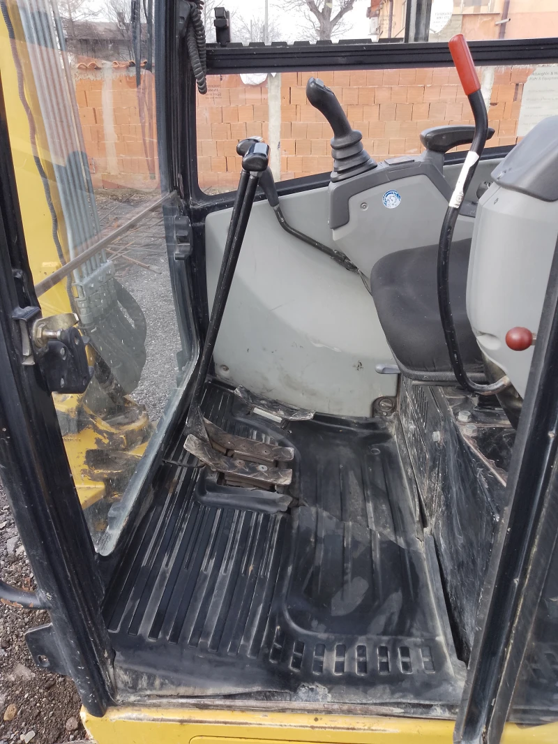 Багер Cat 302.7D, снимка 9 - Индустриална техника - 53123948