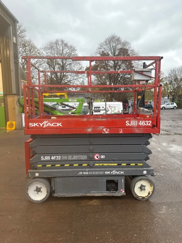 Автовишка Друга марка SJ4632, снимка 4 - Индустриална техника - 52392575