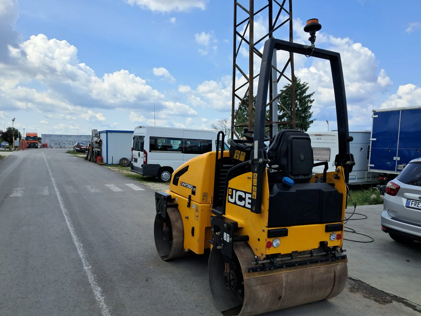 Валяк BOMAG JCB VMT 260-120 - изображение 3