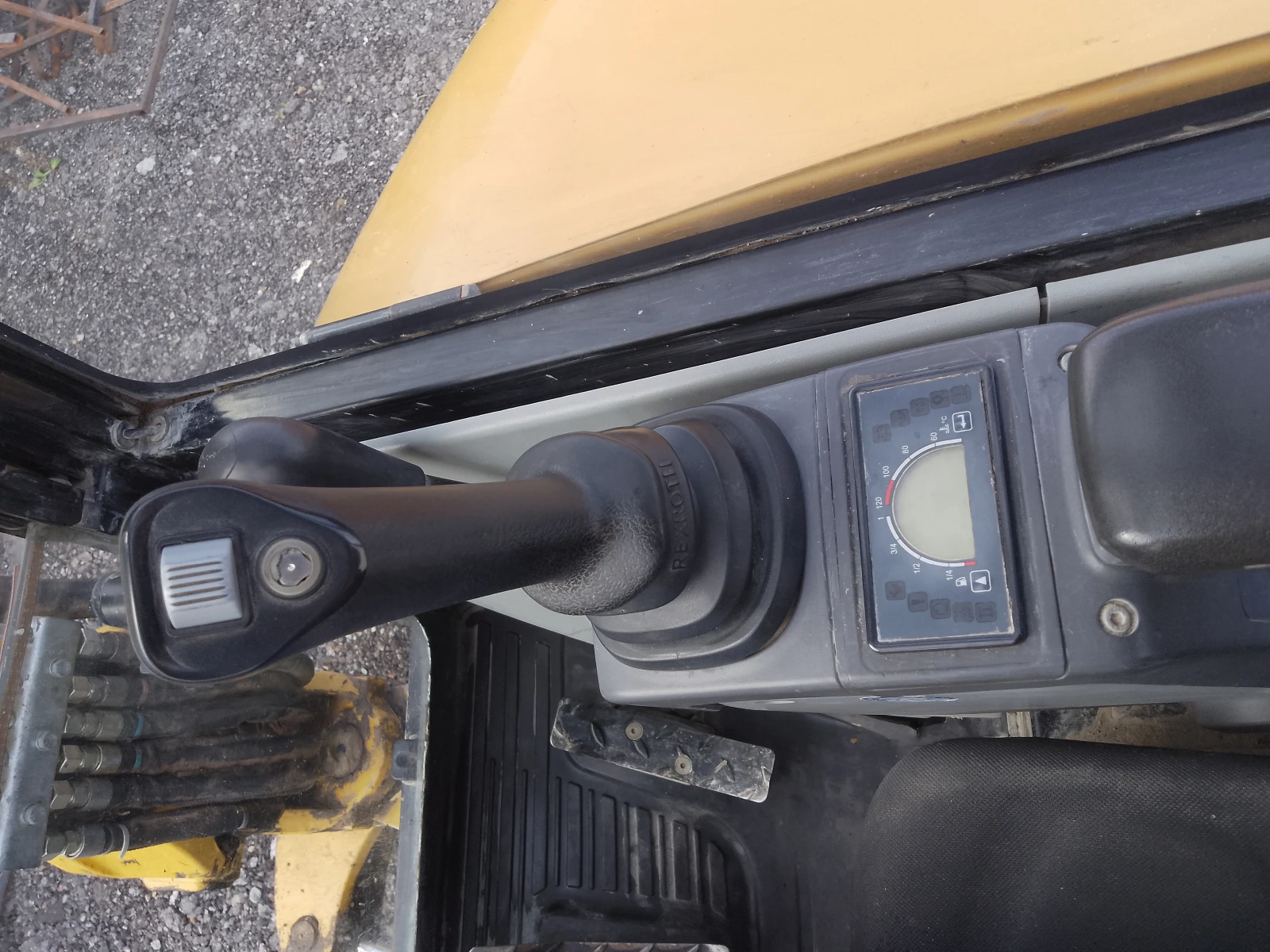 ����� Caterpillar 302.7D | Mobile.bg � ����������� 13