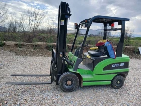 Електрокар Toyota, снимка 1