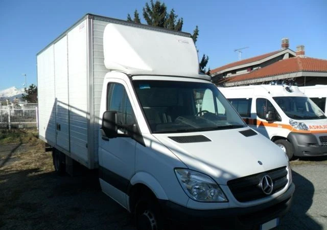 Двигател за Mercedes-Benz Sprinter 411, снимка 2 - Части - 22411019