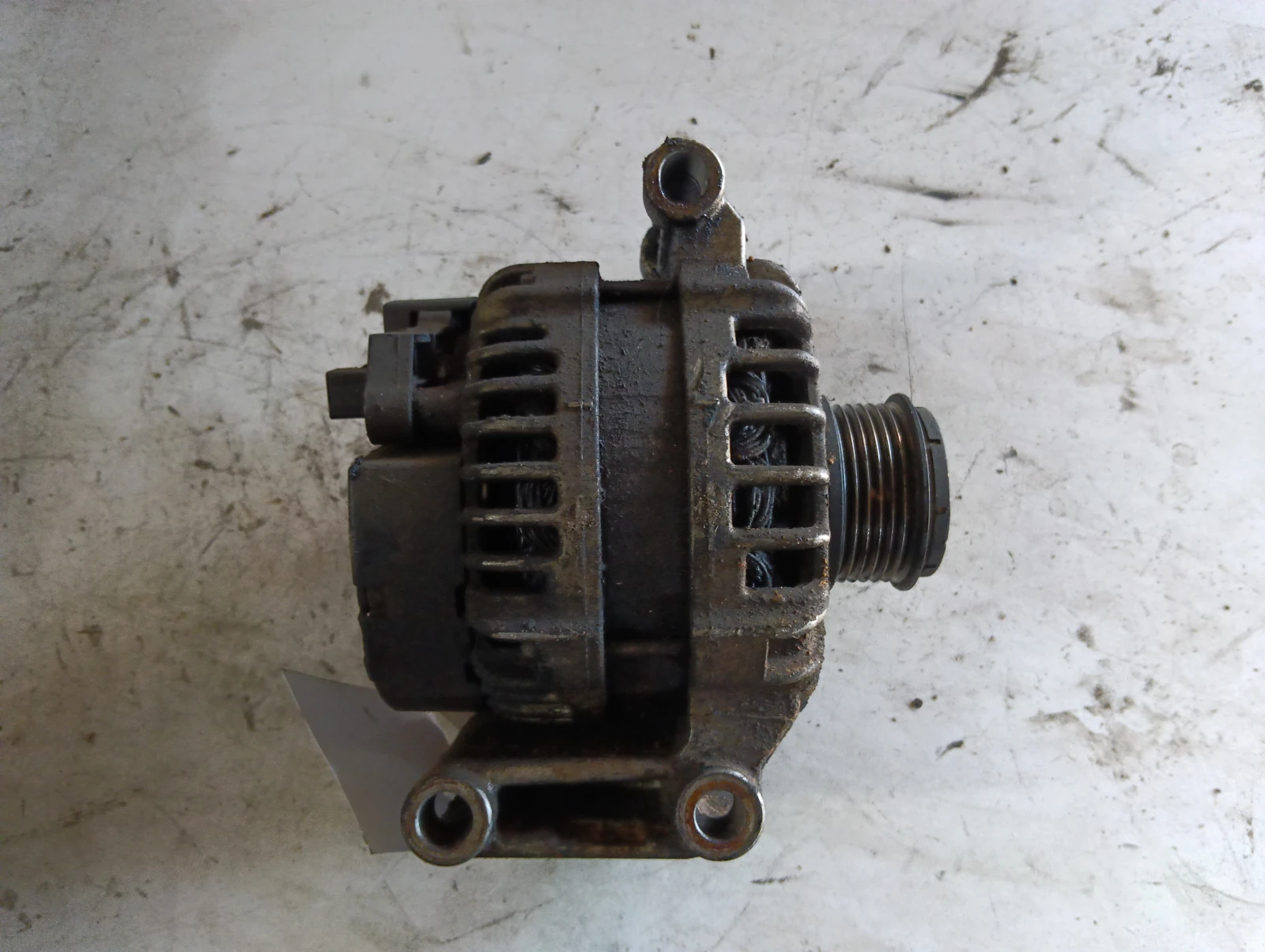 алтернатор 2.2TDCI 0125711102 150A Ford Transit