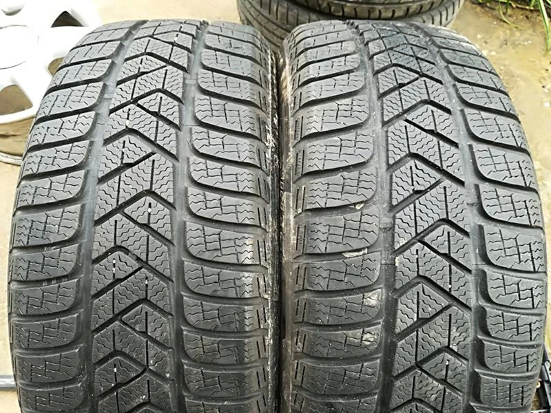 Гуми Зимни 215/55R16, снимка 3 - Гуми и джанти - 24204847