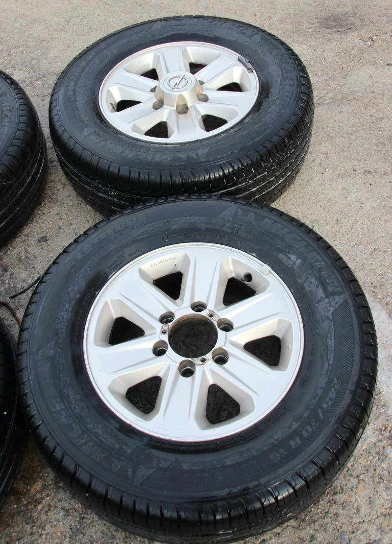 Гуми с джанти Marix 245/70R16, снимка 3 - Гуми и джанти - 48333923