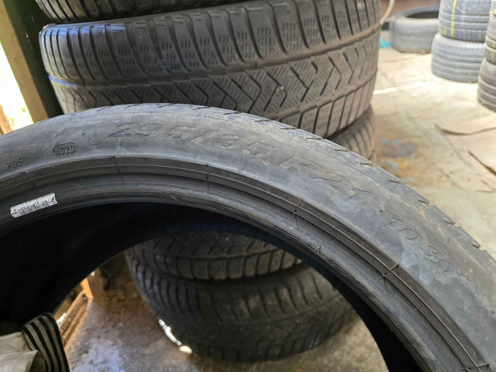  295/35R21 | Mobile.bg   8