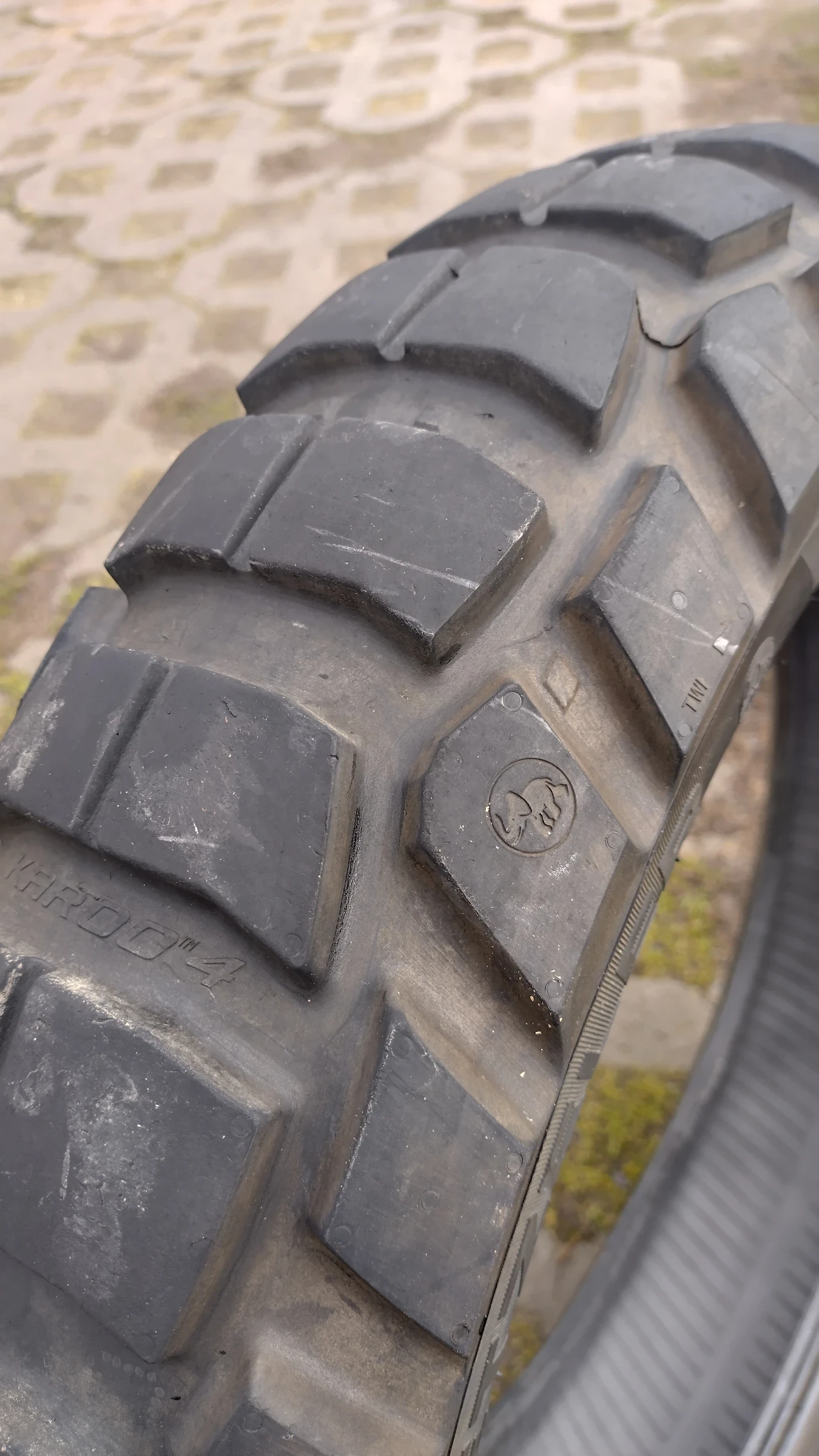 Гуми, снимка 2 - Гуми и джанти - 53787900