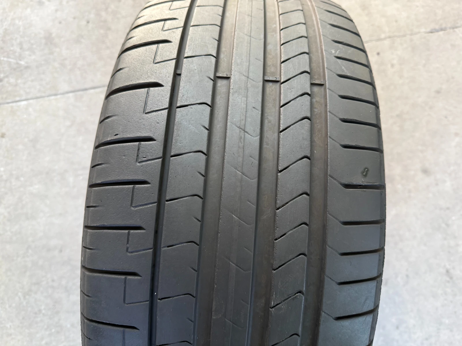 Гуми Летни 265/40R21, снимка 3 - Гуми и джанти - 55486023