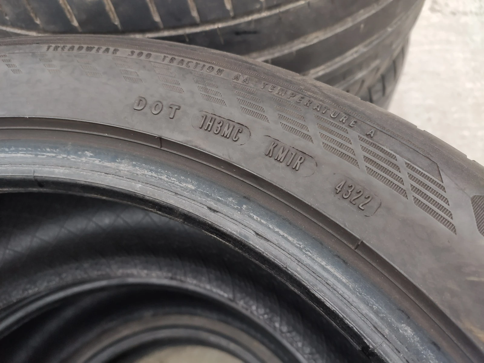 Гуми Летни 255/45R18, снимка 5 - Гуми и джанти - 56664469