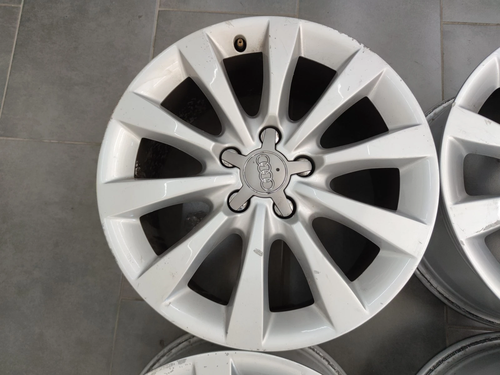 Джанти за Audi, снимка 5 - Гуми и джанти - 56723564