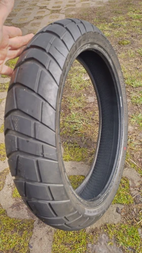 ����� �� �������� �� ���� 120/70 17 V