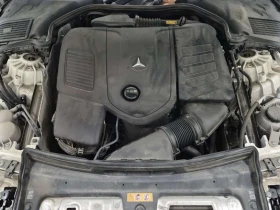 Mercedes-Benz C 300 * ГЛАВНО ПРЕДСТАВИТЕЛСТВО НА MERCEDES* , снимка 17