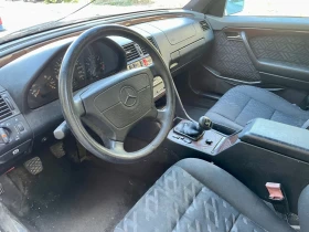 Mercedes-Benz C 180, снимка 4