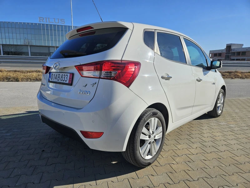 Hyundai Ix20 1.6i SWISS EDITION , снимка 6 - Автомобили и джипове - 48369751