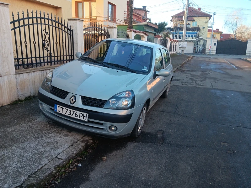 Renault Clio, снимка 5 - Автомобили и джипове - 48381634