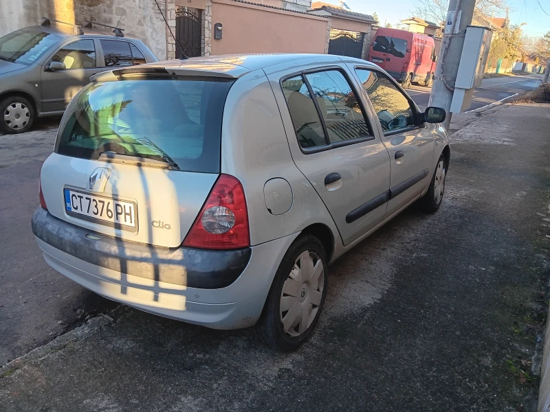 Renault Clio, снимка 3 - Автомобили и джипове - 48381634