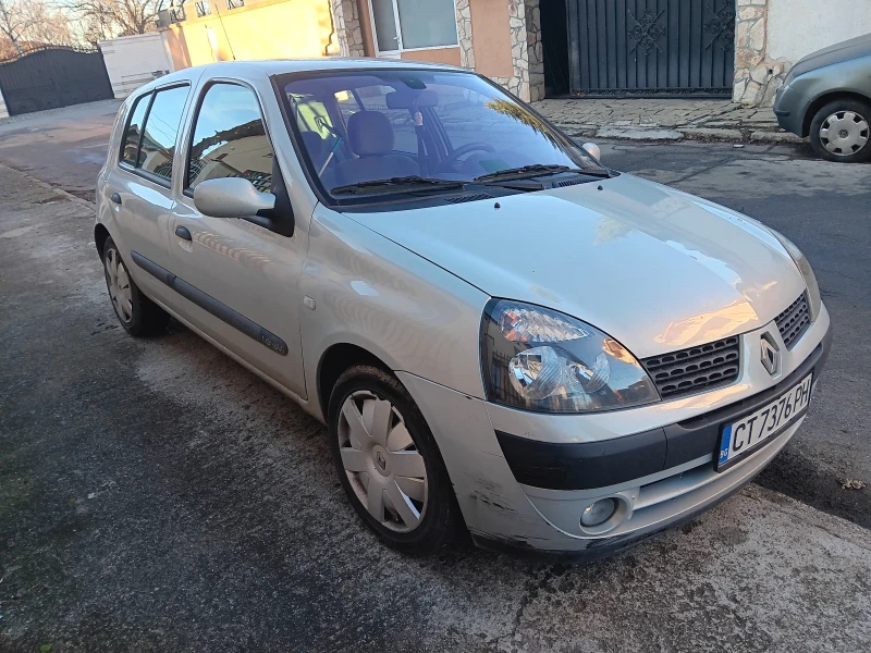 Renault Clio, снимка 7 - Автомобили и джипове - 48381634