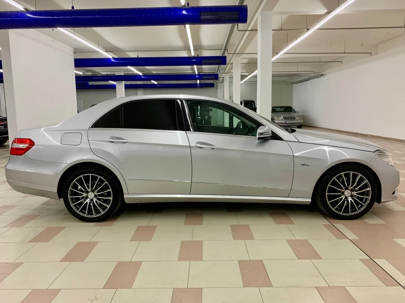 Mercedes-Benz E 250 4-MATIC #KeyLess#harman/kardon#BlindSpot#AMBIENT#, снимка 8 - Автомобили и джипове - 49549785