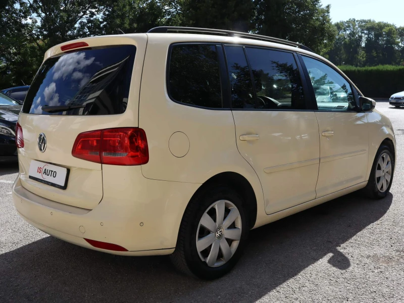 VW Touran 2.0TDI/DSG/Навигация/Кожа/Мулти Волан/Автопилот, снимка 3 - Автомобили и джипове - 51726964