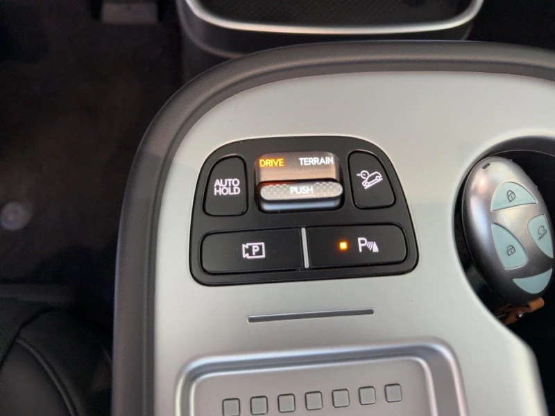 Hyundai Ioniq 9 AWD 110kWh BOSE PANORAMA 360 HEAD UP, снимка 14 - Автомобили и джипове - 51851123