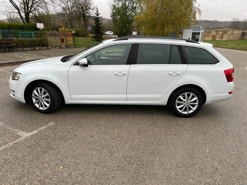Skoda Octavia 1.6TDI-DSG, снимка 9 - Автомобили и джипове - 52380535