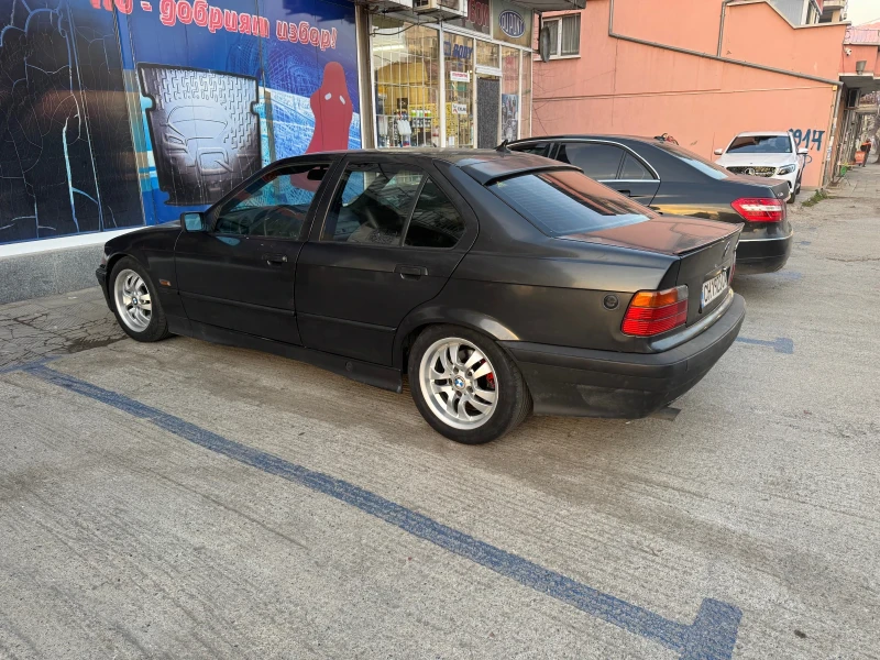 BMW 320 320, снимка 4 - Автомобили и джипове - 53060244