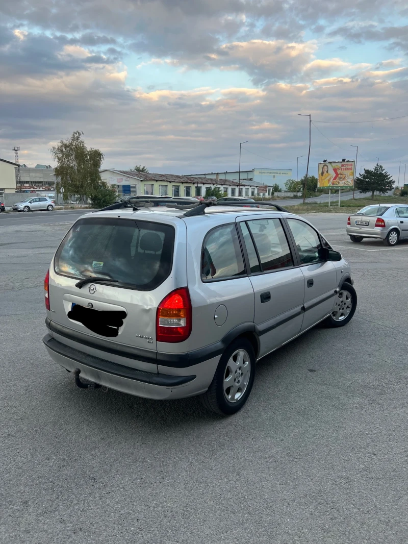 Opel Zafira 1.6 LPG, снимка 4 - Автомобили и джипове - 52978342