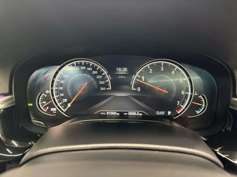 BMW 530 * xDrive * CARFAX * ФИКСИРАНА ЦЕНА, снимка 14 - Автомобили и джипове - 53194564