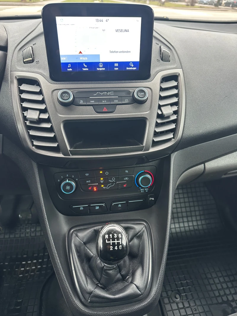 Ford Connect 1.5 TDCI Maxi 120 к.с., снимка 15 - Автомобили и джипове - 53293279