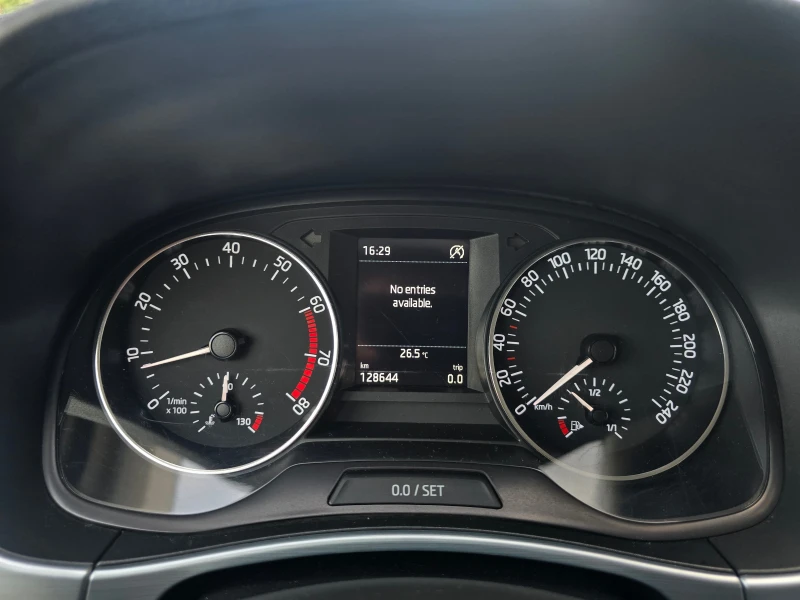 Skoda Fabia 1.2 TSI - 11500 лв. - 24385077 14