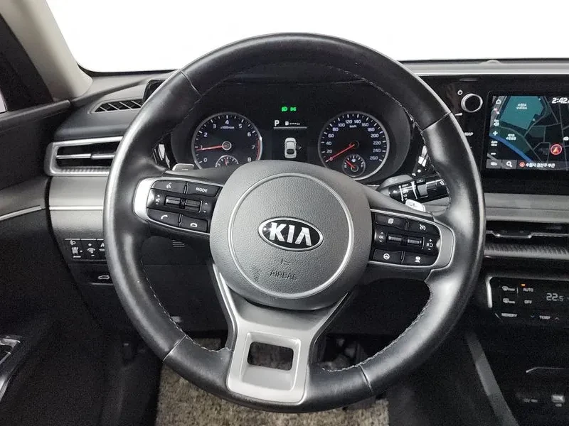 Kia K5 2.0 PRESTIGE, снимка 14 - Автомобили и джипове - 55187855