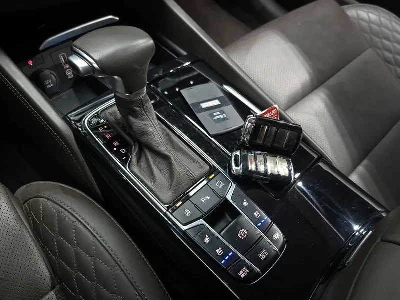 Kia K7 3.3 GDI SPECIAL, снимка 9 - Автомобили и джипове - 55559121