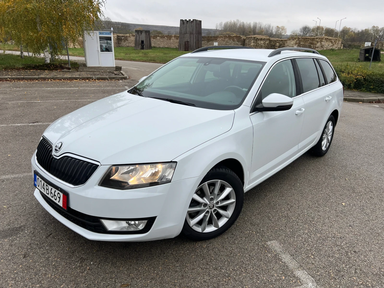 Skoda Octavia 1.6TDI-DSG, снимка 1