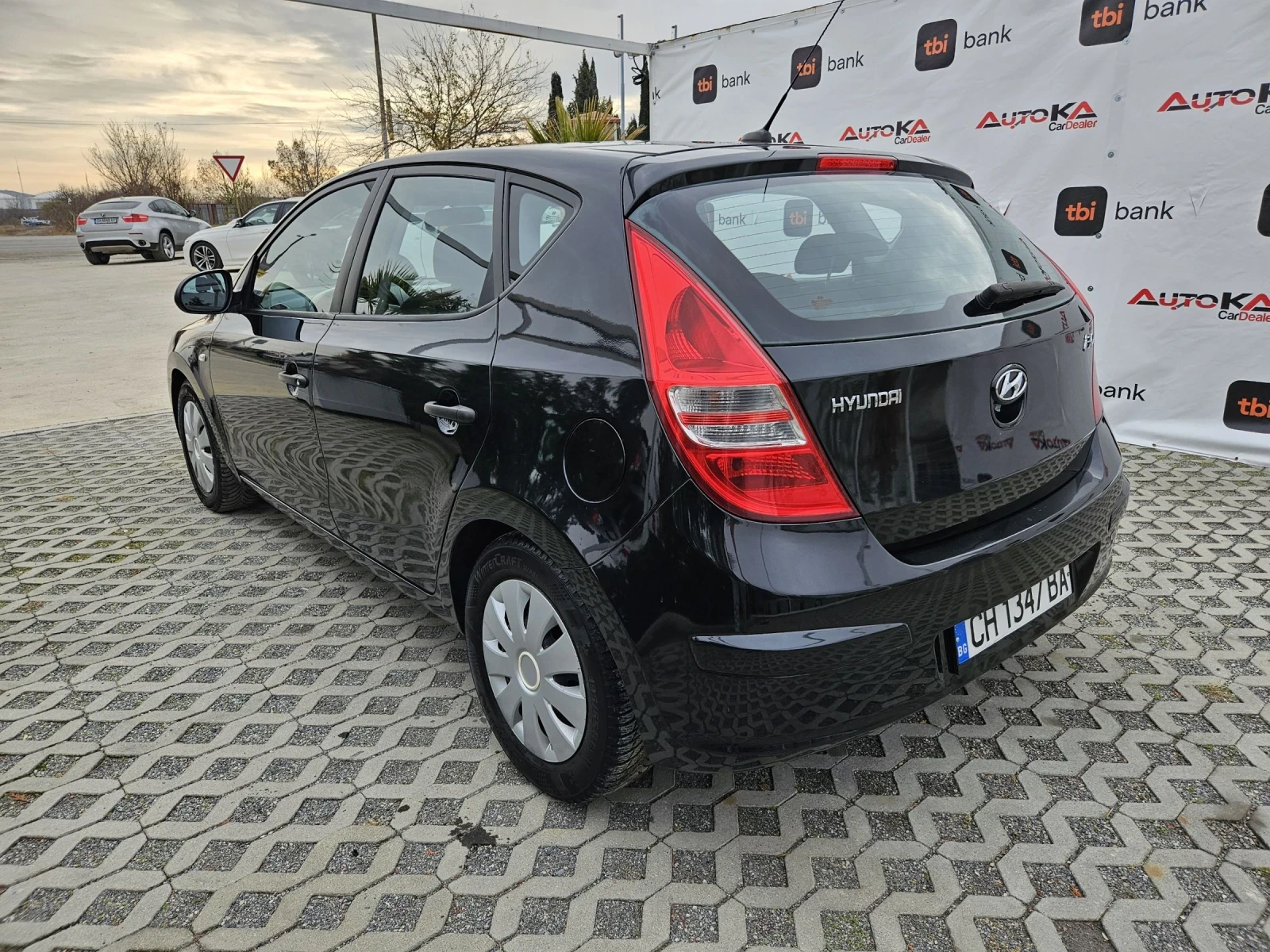 Hyundai I30 1.4i-109кс= КЛИМАТИК= ОБСЛУЖЕН= ВСИЧКО ПЛАТЕНО - изображение 5