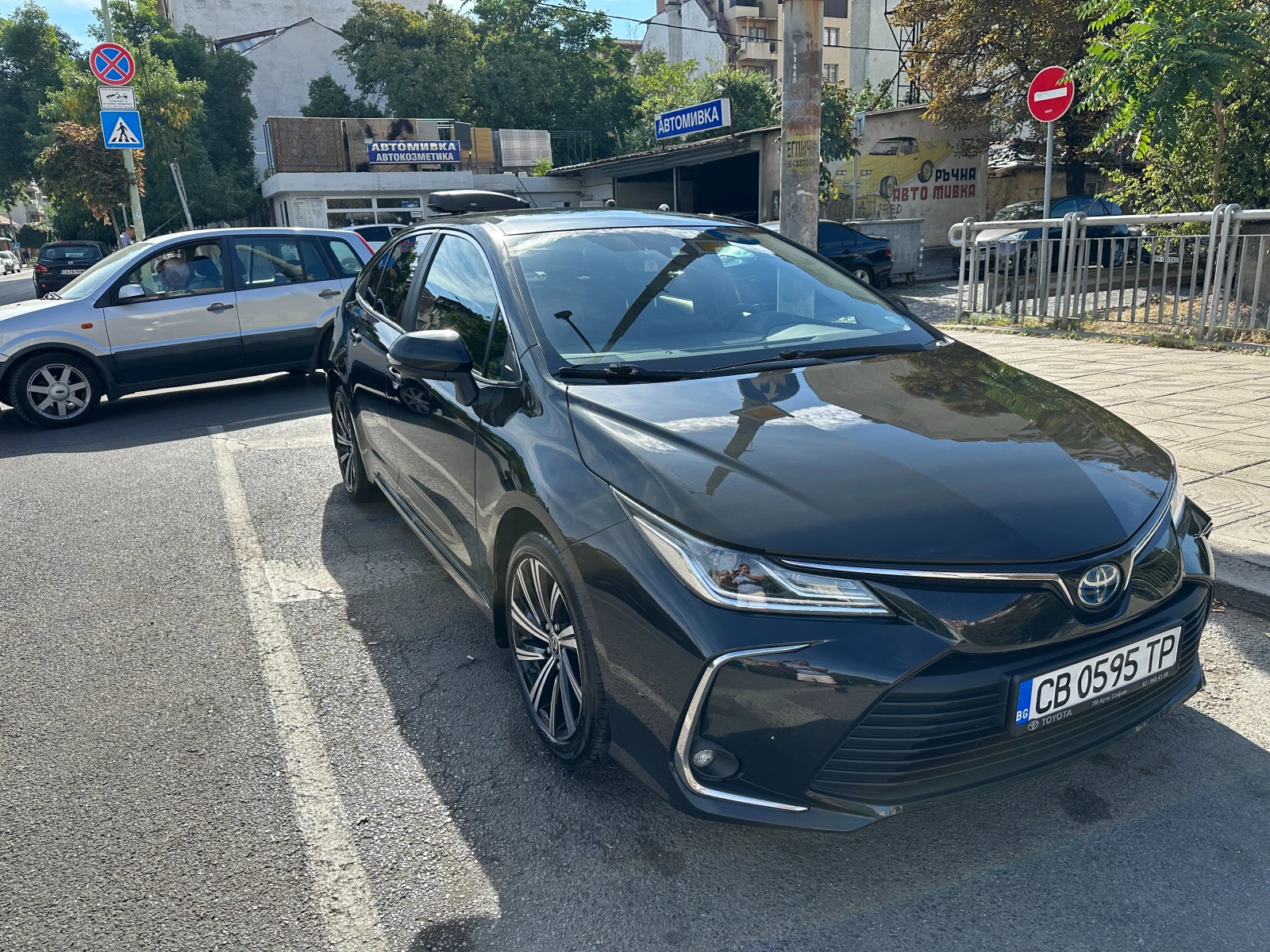 Toyota Corolla 1.8 HSD Executive Plus - изображение 3