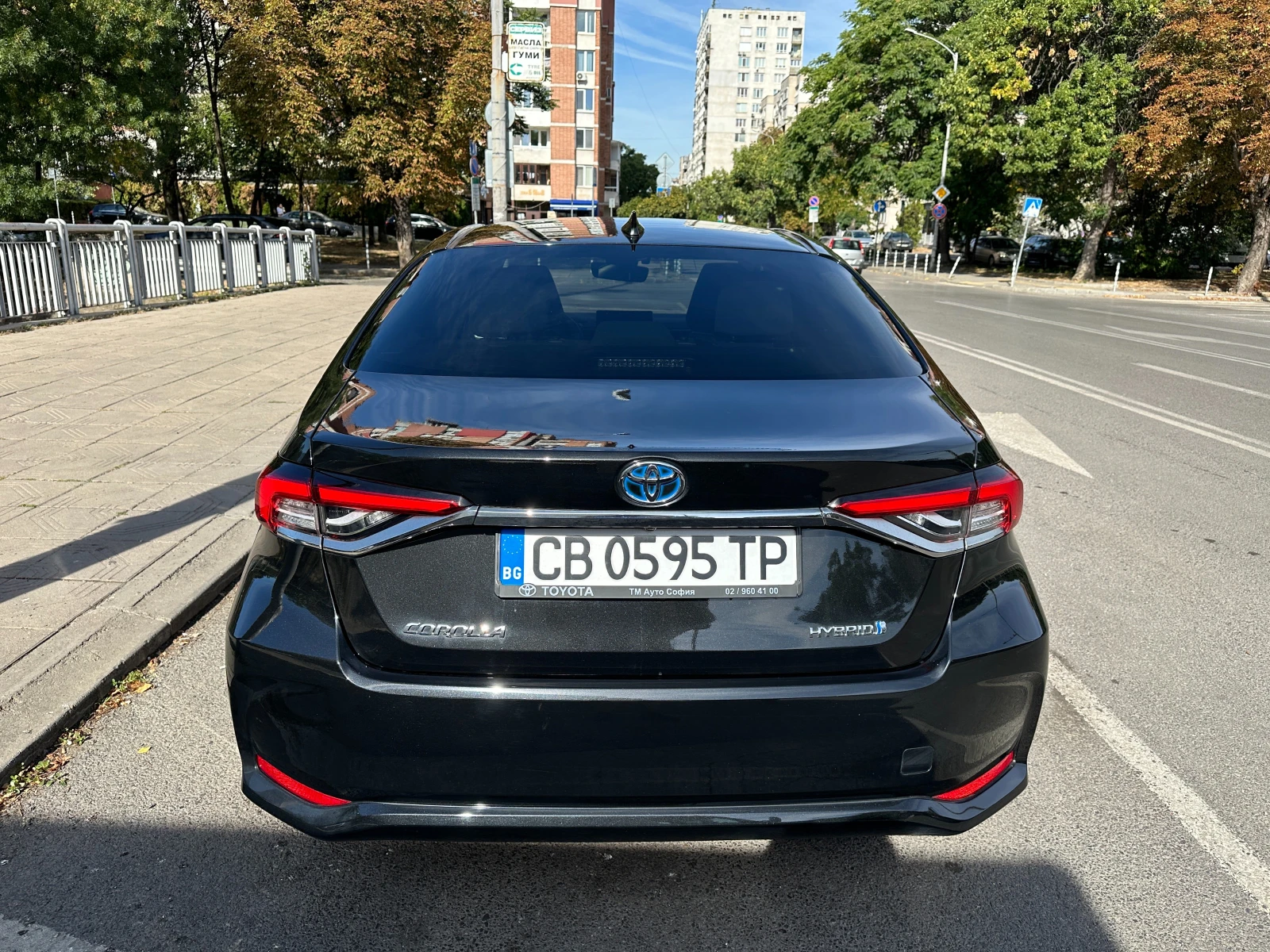 Toyota Corolla 1.8 HSD Executive Plus - изображение 7